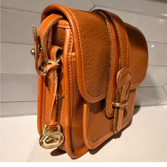 Vintage Dooney and Bourke R124 Pocket Binocular Equestrian Flap - Picture 2 of 13